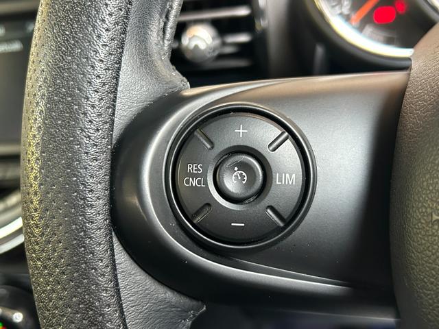 �������s�ɕ֗��ȃN���[�Y�R���g���[���@�\���t���Ă���܂��I