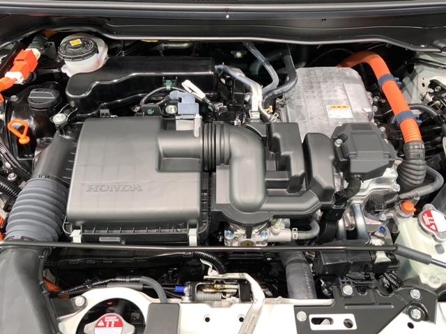 e:HEVホーム20週年特装車/試乗禁煙/プラチナホワイトP 禁煙 新車保証継承 Navi BTaudio ipod/USB接続 CD/フルセグTV リアカメラ ETC LEDライト ステリモ クル-ズCR シ-トH 衝突軽減 サイドSRS 緊急レスキュ-装置(35枚目)