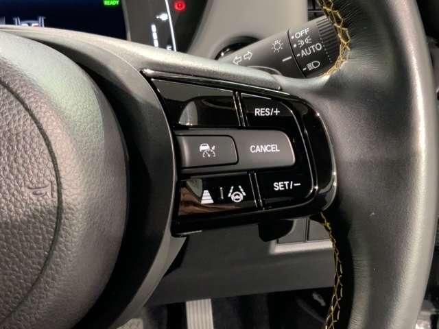 e:HEV RS 禁煙 当社試乗車 新車保証継承 大型Navi BTaudio USB接続可能 フルセグTV Rカメラ ETC LEDライト 衝突軽減装置 サイドカ-テンSRS クル-ズ機能 スマ-トキ- 整備記録簿(12枚目)