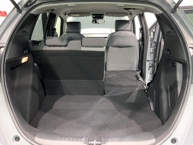 e:HEV RS 禁煙 当社試乗車 新車保証継承 大型Navi BTaudio USB接続可能 フルセグTV Rカメラ ETC LEDライト 衝突軽減装置 サイドカ-テンSRS クル-ズ機能 スマ-トキ- 整備記録簿(39枚目)