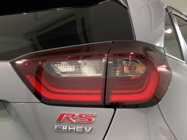 e:HEV RS 禁煙 当社試乗車 新車保証継承 大型Navi BTaudio USB接続可能 フルセグTV Rカメラ ETC LEDライト 衝突軽減装置 サイドカ-テンSRS クル-ズ機能 スマ-トキ- 整備記録簿(45枚目)