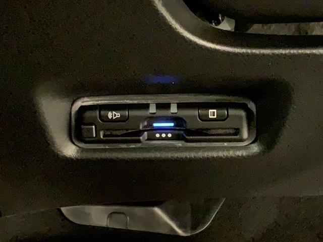 e:HEVホーム ホンダセンシング 禁煙 新車保証継承 大型Navi BTaudio USB接続可能/音録 フルセグDVD Rカメラ ETC LEDライト クル-ズCR 衝突軽減 サイドカ-テンSRS クル-ズ機能(14枚目)