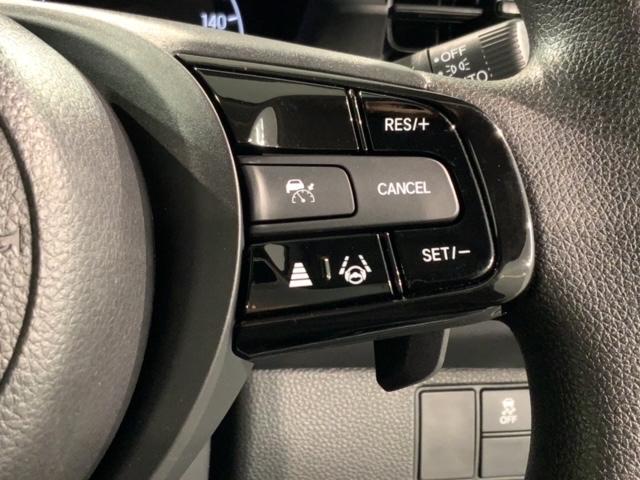 ｅ：ＨＥＶＸ　ＨｏｎｄａＳＥＮＳＩＮＧ　禁煙試乗車　最長５年保証　大型Ｎａｖｉ　ＢＴａｕｄｉｏ／　ワイヤレス充電　フルセグＴＶ　Ｒカメラ　ＥＴＣ２．０　ＬＥＤオ－トライト　クル－ズＣＲ　サイドカ－テンＳＲＳ　衝突軽減ブレ－キ　整備記録簿(12枚目)