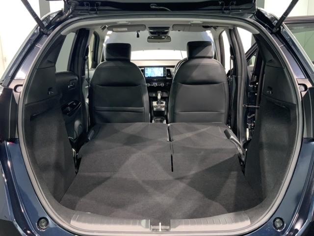 フィット ホーム　ＨＳＥＮＳＩＮＧ２ト－ン最長５年保証ナビ　衝突軽減ブレーキ　禁煙車　ワンオーナー　リアカメ　ＬＥＤライト　フルセグＴＶ　記録簿付　エアバッグ　スマ－トキ－　盗難防止装置　ＥＴＣ車載器　Ｗエアバック（19枚目）