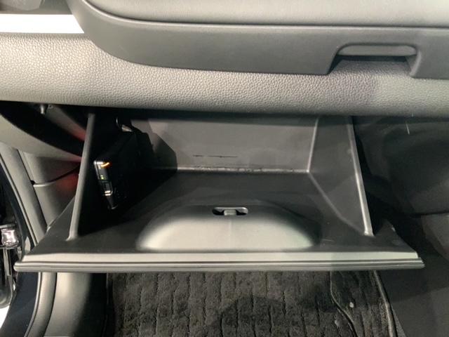 フィット ホーム　ＨＳＥＮＳＩＮＧ２ト－ン最長５年保証ナビ　衝突軽減ブレーキ　禁煙車　ワンオーナー　リアカメ　ＬＥＤライト　フルセグＴＶ　記録簿付　エアバッグ　スマ－トキ－　盗難防止装置　ＥＴＣ車載器　Ｗエアバック（26枚目）