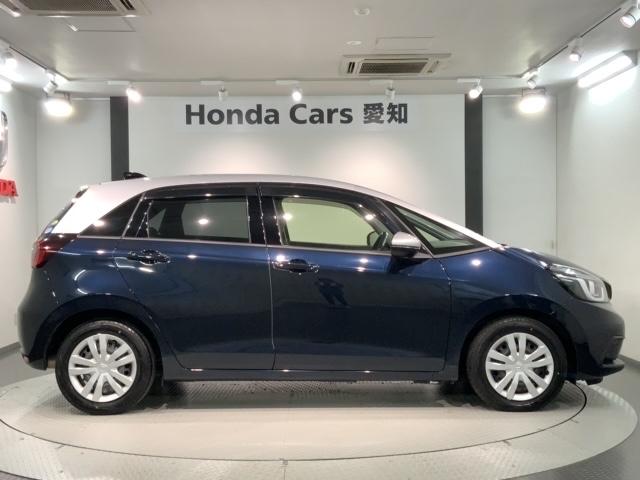 フィット ホーム　ＨＳＥＮＳＩＮＧ２ト－ン最長５年保証ナビ　衝突軽減ブレーキ　禁煙車　ワンオーナー　リアカメ　ＬＥＤライト　フルセグＴＶ　記録簿付　エアバッグ　スマ－トキ－　盗難防止装置　ＥＴＣ車載器　Ｗエアバック（51枚目）