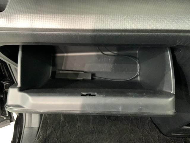 ステップワゴンスパーダ スパーダホンダセンシング　最長５年保証　ワンオ－ナ－　ナビＲカメラ　盗難防止　助手席エアバッグ　ワンオーナ－　Ｗパワスラ　記録簿有　リアオートエアコン　地デジ　ＬＥＤライト　横滑り防止システム　オートエアコン　リアカメラ　禁煙（27枚目）