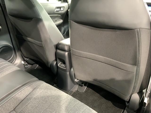 フィット e:HEVホーム HSENSING新車保証試乗車ワンオ-ナ- 前後誤発進抑制機能 助手席エアバッグ 運転席エアバッグ 1オナ 禁煙 LEDライト USB接続 バックカメラ ABS サイドエアバッグ フルセグTV 記録簿(31枚目)