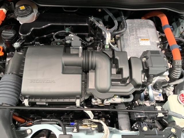 フィット e:HEVホーム HSENSING新車保証試乗車ワンオ-ナ- 前後誤発進抑制機能 助手席エアバッグ 運転席エアバッグ 1オナ 禁煙 LEDライト USB接続 バックカメラ ABS サイドエアバッグ フルセグTV 記録簿(44枚目)