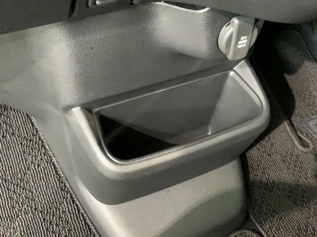 Ｎ－ＢＯＸカスタム ベースグレード　ＨＳＥＮＳＩＮＧ新車保証試乗車ワンオ－ナ－　Ｗ電動ドア　ＵＳＢ接続　ＣＭＢＳ　禁煙　１オーナー　ベンチシート　オートエアコン　スマートキ　フルフラット　ＬＥＤ　盗難防止装置　クルコン　ＥＴＣ　ＥＳＣ（29枚目）
