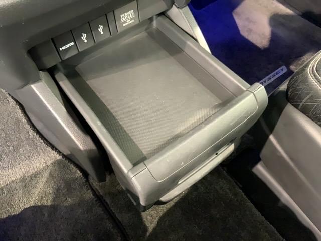 オデッセイ アブソルート・EX あんしんPKG 1年保証 純正ナビ TV Rカメラ マルチビュ- BTオ-ディオ DVD Rモニタ- ETC LEDライト 両側電動ドア VSA アルミ スマ-トキ- スペアキー 盗難防止装置 AAC(27枚目)