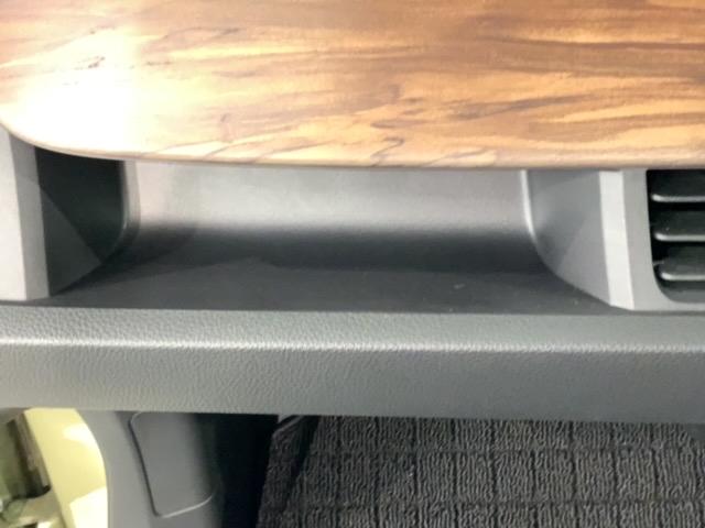 自社商品化センターにて内外装のクリーニングを実施しております！