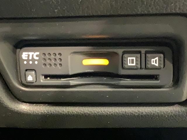 ステップワゴンスパーダ スパーダハイブリッドＧホンダセンシング　１年保証　ワンオ－ナ－　ナビＶＸＭ－１８５ＶＦＮｉ　ＴＶ　Ｒカメラ　ＣＤ録音　ＢＴオ－ディオ　ＤＶＤ　ＥＴＣ　ＬＥＤライト　両側電動ドア　ＶＳＡクルコン　アルミ　スマ－トキ－　スペアキ－盗難防止装置（11枚目）