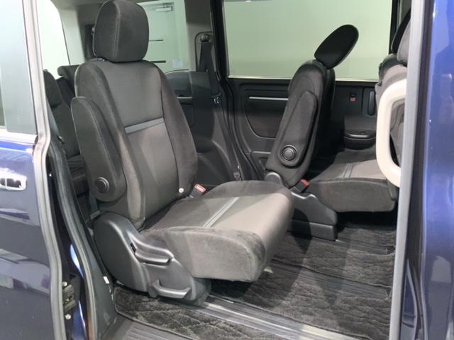 ステップワゴンスパーダ スパーダハイブリッドＧホンダセンシング　１年保証　ワンオ－ナ－　ナビＶＸＭ－１８５ＶＦＮｉ　ＴＶ　Ｒカメラ　ＣＤ録音　ＢＴオ－ディオ　ＤＶＤ　ＥＴＣ　ＬＥＤライト　両側電動ドア　ＶＳＡクルコン　アルミ　スマ－トキ－　スペアキ－盗難防止装置（35枚目）