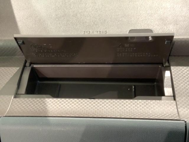 豊富に在庫を取り揃えています。軽自動車からミニバン、セダン、ＳＵＶ、話題のハイブリッド車などなど続々入荷中です！