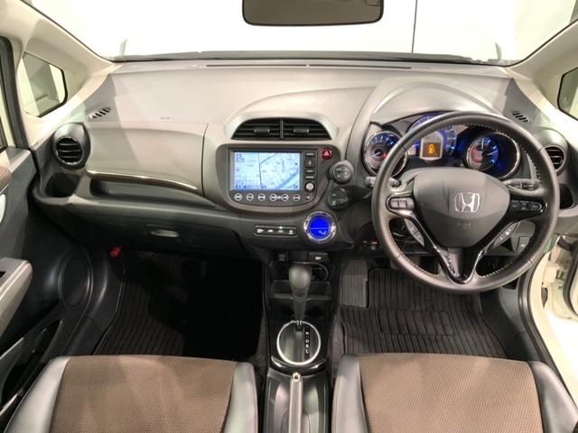 フィットシャトルハイブリッド ハイブリッド・ナビプレミアムセレクション　１年保証　純正ナビ　ＴＶ　Ｒカメラ　ＣＤ録音　音楽機器接続　ＤＶＤ　ＥＴＣ　ＨＩＤ　アルミ　スマ－トキ－　盗難防止装置　整備記録簿　ＡＡＣ　ドアバイザ－　Ｗエアバッグ　ＵＳＢ　Ｂカメラ　ＨＤＤナビ（8枚目）