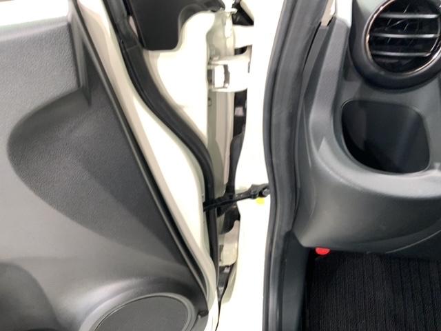 フィットシャトルハイブリッド ハイブリッド・ナビプレミアムセレクション　１年保証　純正ナビ　ＴＶ　Ｒカメラ　ＣＤ録音　音楽機器接続　ＤＶＤ　ＥＴＣ　ＨＩＤ　アルミ　スマ－トキ－　盗難防止装置　整備記録簿　ＡＡＣ　ドアバイザ－　Ｗエアバッグ　ＵＳＢ　Ｂカメラ　ＨＤＤナビ（39枚目）