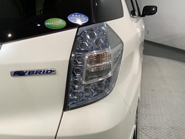 フィットシャトルハイブリッド ハイブリッド・ナビプレミアムセレクション　１年保証　純正ナビ　ＴＶ　Ｒカメラ　ＣＤ録音　音楽機器接続　ＤＶＤ　ＥＴＣ　ＨＩＤ　アルミ　スマ－トキ－　盗難防止装置　整備記録簿　ＡＡＣ　ドアバイザ－　Ｗエアバッグ　ＵＳＢ　Ｂカメラ　ＨＤＤナビ（42枚目）