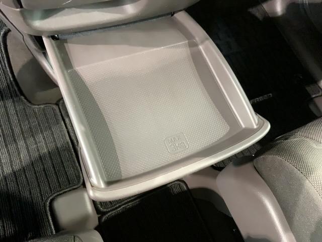 フリード G・ホンダセンシング 最長5年保証 ワンオ-ナ- ナビVXM-194VFi TV Rカメラ BTオ-ディオDVD ETC LEDライト 両側電動ドア VSA スマ-トキ- スペアキー 盗難防止装置 整備記録簿 ドアバイザ-(26枚目)