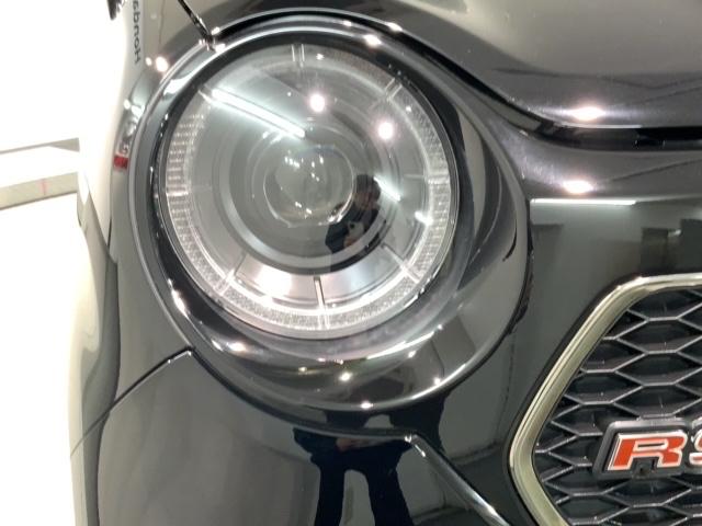 �k�d�c�w�b�h���C�g�́A�_���̏u�Ԃ���ő���ʂ𔭊����A�ˑR�Â��Ȃ�g���l���Ȃǂł̈��芴�����߂܂��B