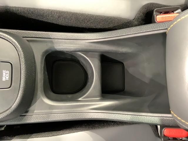 フィット ｅ：ＨＥＶＲＳ　ペット臭有り　Ｈ　ＳＥＮＳＩＮＧ　最長５年保証　純正ナビ　ＴＶ　Ｒカメラ　ＥＴＣ　ＬＥＤライト　ＶＳＡ　アルミ　スマ－トキ－　スペアキ－　盗難防止装置　整備記録簿　ドアバイザ－　ＡＡＣ　Ｗエアバッグ（28枚目）