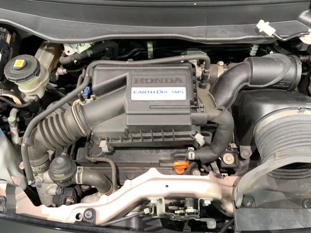 ���Џ��i���Z���^�[�ɂē��O���̃N���[�j���O�����{���Ă���܂��I