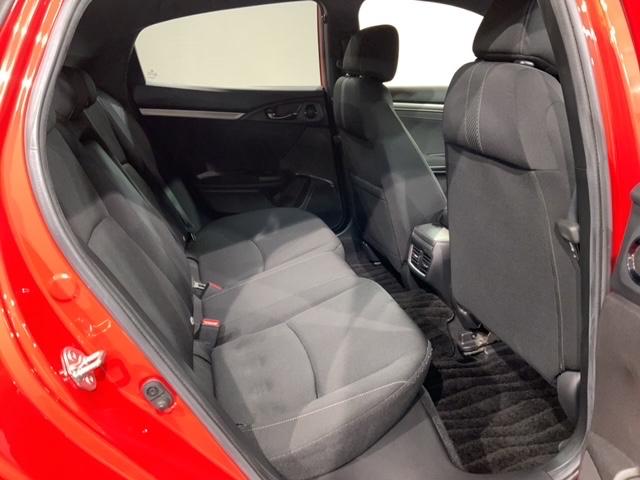 シビック ハッチバック　Ｈ　ＳＥＮＳＩＮＧ　最長５年保証　ワンオ－ナ－　ナビＶＸＭ－１９５ＶＦｉ　ＴＶ　Ｒカメラ　ＣＤ録音　ＢＴオ－ディオ　ＤＶＤ　ドラレコ　ＥＴＣ　ＬＥＤライト　ＶＳＡ　シ－トヒ－タ－　クルコン　アルミ（18枚目）