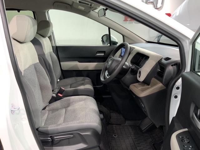 フリード ｅ：ＨＥＶエアー　Ｈ　ＳＥＮＳＩＮＧ　最長５年保証　ワンオ－ナ－　ナビＬＸＭ－２４２ＺＦＮｉ　ＴＶ　Ｒカメラ　ＢＴオ－ディオ　ＥＴＣ　ＬＥＤライト　両側電動ドア　ＶＳＡ　クルコン　スマ－トキ－　スペアキ－　盗難防止装置（17枚目）