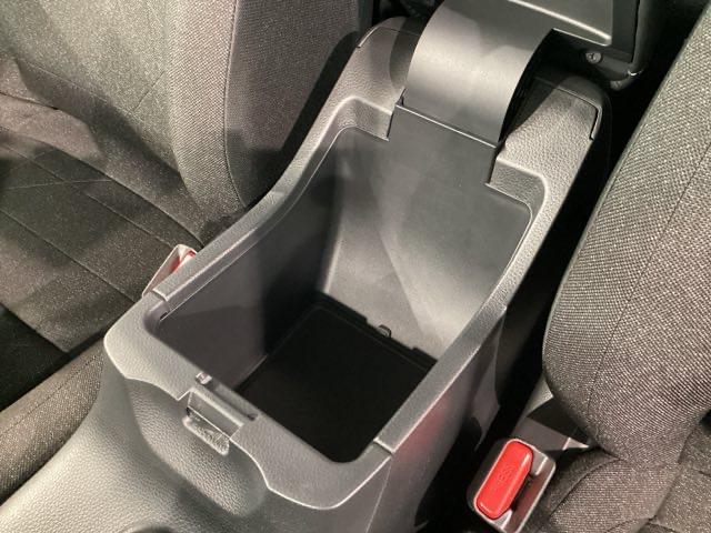 ヴェゼル ｅ：ＨＥＶＸ　Ｈ　ＳＥＮＳＩＮＧ　最長５年保証　ワンオーナー　ナビＶＸＵ－２４５ＶＺｉ　ＴＶ　Ｒカメラ　ＣＤ録音　ＢＴオ－ディオ　ＤＶＤ　ＥＴＣ　ＬＥＤライト　ＶＳＡ　クルコン　アルミ　フォグ　スマートキー　ＡＡＣ（30枚目）