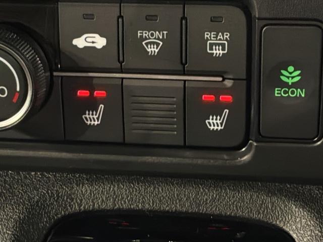 �t�����g���Ȃɂ̓V�[�g�q�[�^�[���t���Ă��܂��I�������ɕ֗��ȑ����ł��ˁB