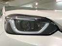 LEDヘッドライトは、点灯の瞬間から最大光量を発揮し、突然暗くなるトンネルなどでの安定感を高めます。