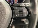 クルーズコントロールを装備しています。高速道路などで一定の速度で走ってくれるので運転が楽ですよ！速度を設定できますので、スピードの出しすぎにも注意できます。