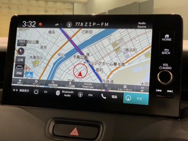 ｅ：ＨＥＶＸ　ＨｏｎｄａＳＥＮＳＩＮＧ２年保証純正ナビ　衝突被害軽減装置　サイドエアバック　イモビ　１オ－ナ－　ＬＥＤランプ　Ｂカメラ　フルセグＴＶ　横滑防止装置　スマートキー　クルコン　オートエアコン　キーレス(5枚目)