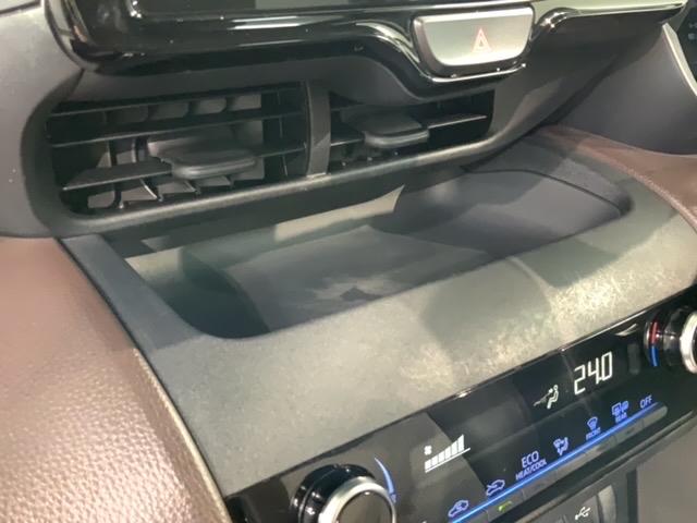 ヤリスクロス Ｚ　２ト－ン最長５年保証ＴＶＲカメラ　バックモニタ　横滑り防止システム　シートＨ　ＵＳＢ接続　イモビ　カーテンエアバッグ　クルーズＣ　エアコン　スマートキ－　地デジ　キーフリー　ダブルエアバック　記録簿有（26枚目）