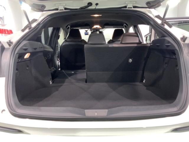 C-HR GLEDエディション 1年保証 ワンオーナー ナビ TV Rカメラ DVD ドラレコ 衝突軽減B ETC LEDライト 横滑り防止 クルコン アルミ スマ-トキ- スペアキ- 盗難防止装置 整備記録簿 ドアバイザ- AAC(37枚目)