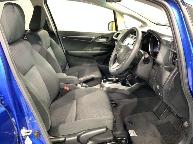 フィット 13G・Lホンダセンシング 最長5年保証 ナビVXM-195VFi TV Rカメラ CD録音 BTオ-ディオ DVD ETC LEDライト VSA クルコン フォグ スマートキー 盗難防止装置 整備記録簿 AAC Wエアバッグ(17枚目)