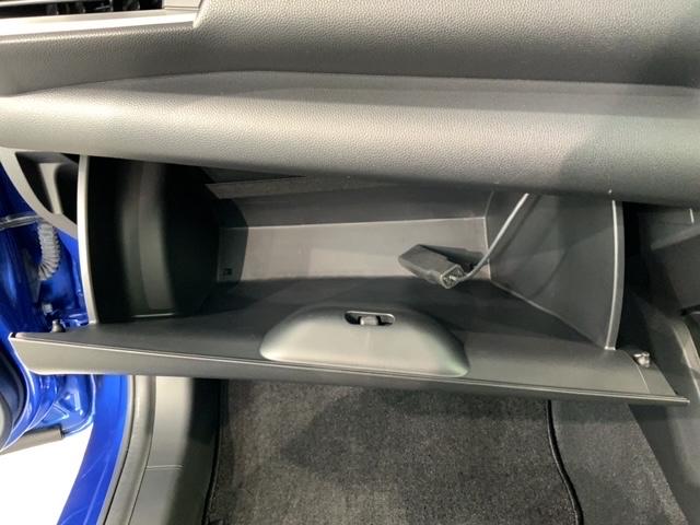 フィット 13G・Lホンダセンシング 最長5年保証 ナビVXM-195VFi TV Rカメラ CD録音 BTオ-ディオ DVD ETC LEDライト VSA クルコン フォグ スマートキー 盗難防止装置 整備記録簿 AAC Wエアバッグ(26枚目)