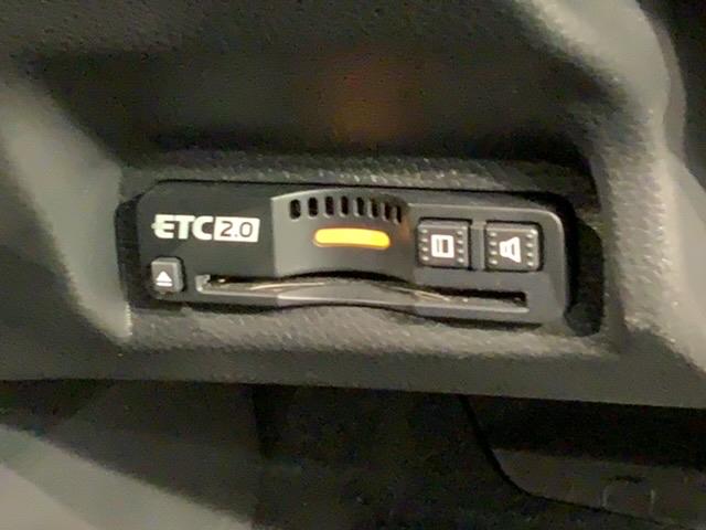 ヴェゼル e:HEVZ H SENSING 最長5年保証 ワンオーナー 純正ナビ TV Rカメラ BTオ-ディオ ETC LEDライト VSA シ-トヒ-タ- クルコン アルミ スマ-トキ- スペアキ- 盗難防止装置 AAC(12枚目)