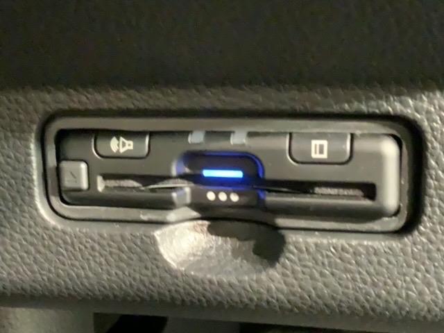 N-WGNカスタム L H SENSING 新車保証 試乗車 ワンオ-ナ- ナビVXM-245ZFEi TV Rカメラ BTオ-ディオ シ-トヒ-タ- ETC LEDライト VSA アルミ スマ-トキ- スペアキーAAC(13枚目)