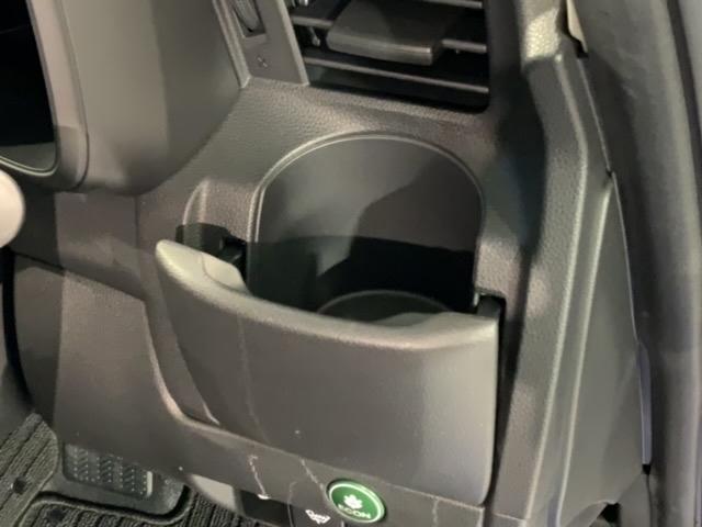 フィットハイブリッド Ｌホンダセンシング　最長５年保証　ワンオーナー　ナビＶＸＭ－１８７ＶＦＥｉ　ＴＶ　Ｒカメラ　ＣＤ録音　ＢＴオ－ディオ　ＤＶＤ　ＥＴＣ　ＬＥＤライト　ＶＳＡ　クルコン　フォグ　スマートキー　盗難防止装置　整備記録簿　ＡＡＣ（30枚目）