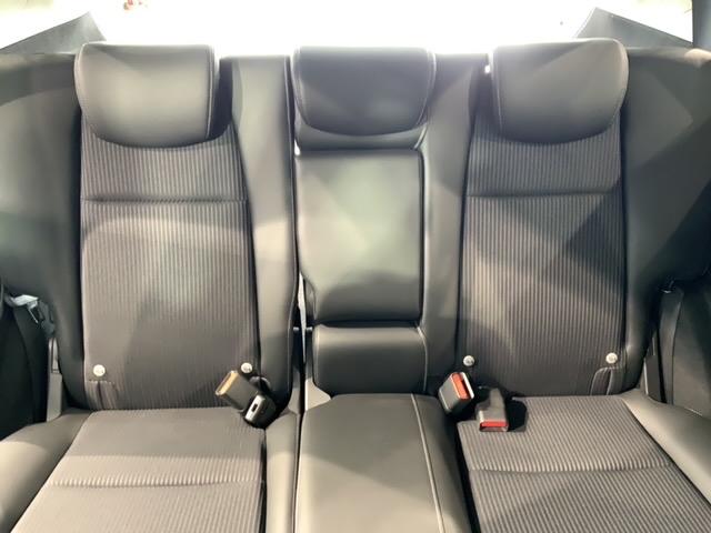 フィットハイブリッド Ｌホンダセンシング　最長５年保証　ワンオーナー　ナビＶＸＭ－１８７ＶＦＥｉ　ＴＶ　Ｒカメラ　ＣＤ録音　ＢＴオ－ディオ　ＤＶＤ　ＥＴＣ　ＬＥＤライト　ＶＳＡ　クルコン　フォグ　スマートキー　盗難防止装置　整備記録簿　ＡＡＣ（33枚目）