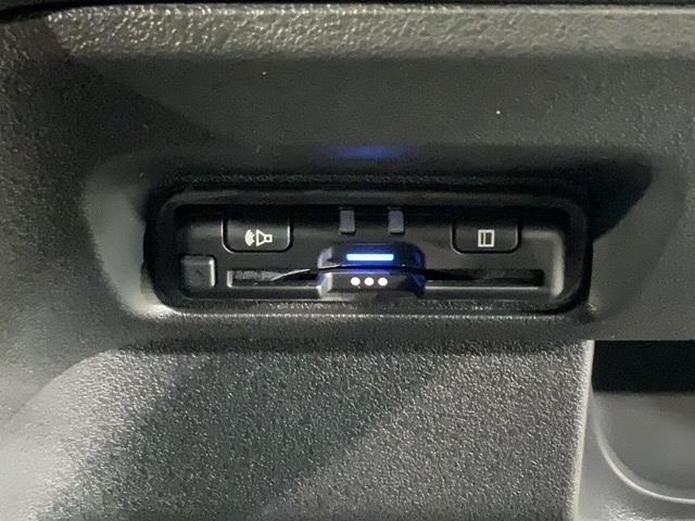 N-BOXカスタム コーディネートスタイル H SENSING 2ト-ン 新車保証 試乗車 ワンオーナー ナビLXU-242NBi TV Rカメラ CD録音 BTオ-ディオ DVD シートヒーター ETC LEDライト VSA 両側電動ドア(13枚目)