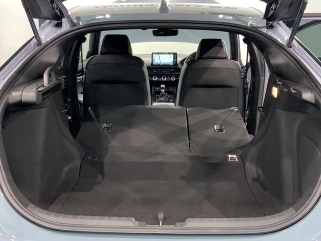 シビック ＥＸ　Ｈ　ＳＥＮＳＩＮＧ　最長５年保証　ワンオーナー　純正ナビ　ＴＶ　Ｒカメラ　ＢＴオ－ディオ　ドラレコ　ＥＴＣ　ＬＥＤライト　ＶＳＡ　シートヒーター　電動シート　クルコン　アルミ　フォグ　スマートキー（19枚目）