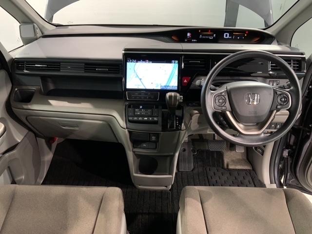 ステップワゴン Gホンダセンシング車いす仕様車3列目乗車タイプ 福祉車両 最長5年保証 ワンオ-ナ- ナビVXU-217SWI TV Rカメラ CD録音 BTオーディオ DVD ドラレコ ETC LEDライト フォグライト VSA 両側電動ドア クルコン アルミ(8枚目)