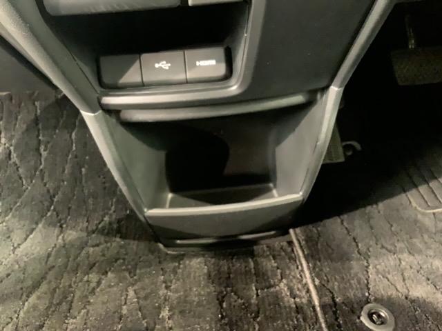 ステップワゴンスパーダ ｅ：ＨＥＶスパーダＧ・ＥＸホンダセンシング　最長５年保証　ワンオ－ナ－　ナビＶＸＵ－２１７ＳＷｉ　ＴＶ　Ｒカメラ　ＣＤ録音　ＢＴオ－ディオ　ＤＶＤ　Ｒモニタ－　ＥＴＣ　ＬＥＤライト　両側電動ドア　ＶＳＡ　シ－トヒ－タ－　クルコン　アルミ　ＡＡＣ（28枚目）