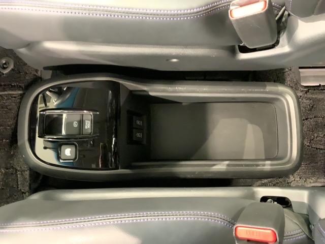 ステップワゴンスパーダ ｅ：ＨＥＶスパーダＧ・ＥＸホンダセンシング　最長５年保証　ワンオ－ナ－　ナビＶＸＵ－２１７ＳＷｉ　ＴＶ　Ｒカメラ　ＣＤ録音　ＢＴオ－ディオ　ＤＶＤ　Ｒモニタ－　ＥＴＣ　ＬＥＤライト　両側電動ドア　ＶＳＡ　シ－トヒ－タ－　クルコン　アルミ　ＡＡＣ（29枚目）