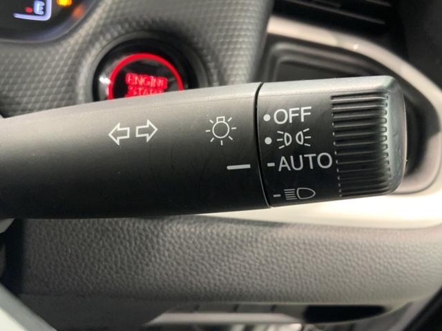 フィット ベーシック　Ｈ　ＳＥＮＳＩＮＧレス　ＥＴＣ　ＶＳＡ　スマートキー　盗難防止装置　整備記録簿　エアコン　Ｗエアバッグ　１オーナー車　イモビライザー　パワーステアリング　キーレス　パワーウインドウ　サイドエアバッグ（8枚目）