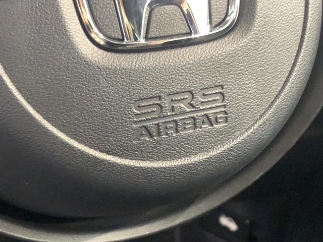 フィット ベーシック　Ｈ　ＳＥＮＳＩＮＧレス　ＥＴＣ　ＶＳＡ　スマートキー　盗難防止装置　整備記録簿　エアコン　Ｗエアバッグ　１オーナー車　イモビライザー　パワーステアリング　キーレス　パワーウインドウ　サイドエアバッグ（22枚目）