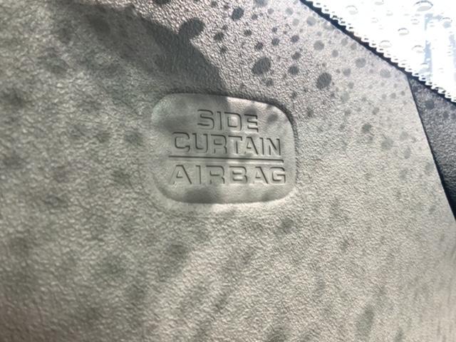 フィット ベーシック　Ｈ　ＳＥＮＳＩＮＧレス　ＥＴＣ　ＶＳＡ　スマートキー　盗難防止装置　整備記録簿　エアコン　Ｗエアバッグ　１オーナー車　イモビライザー　パワーステアリング　キーレス　パワーウインドウ　サイドエアバッグ（24枚目）