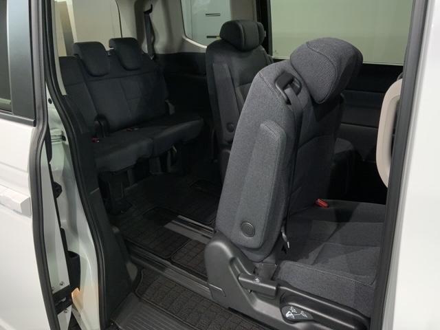 ���Џ��i���Z���^�[�ɂē��O���̃N���[�j���O�����{���Ă���܂��I